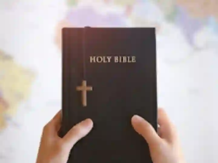 bible 9