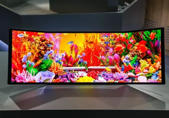World’s First Foldable & Portable IJP OLED Monitor Display (28 inch)