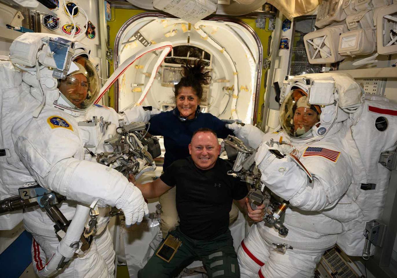 astronaut astronaut